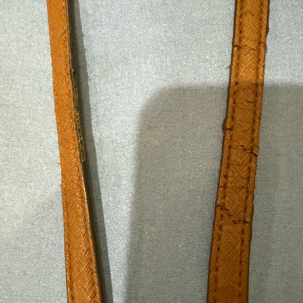 Michael Kors Tan Multifunctional Tech Friendly Le… - image 8